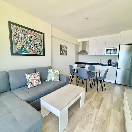 Gemelos 1 Modern Seaviews