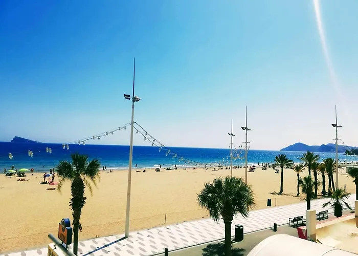 Gemelos 1 Modern Seaviews アパート ベニドルム